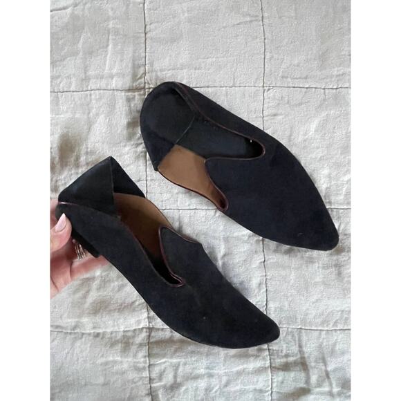 Trademark Tuli Mule - Picture 1 of 5